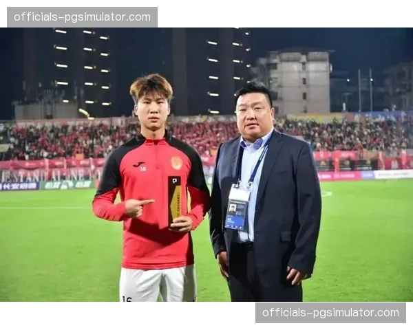 重庆铜梁龙主场力克武汉三镇 陈纯新张志雄先后破门